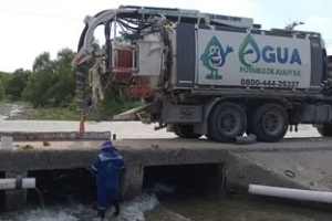 Repararon colector cloacal sobre bad&eacute;n de avenida Brown