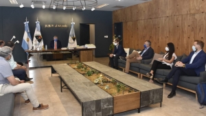 Gobierno y la Uni&oacute;n Industrial fijan agenda de trabajo