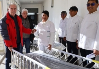 La Quiaca y Abra Pampa. Manzur entreg&oacute; equipamiento en hospitales