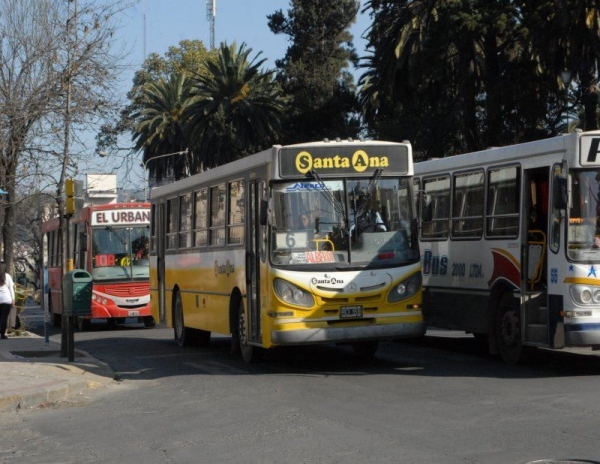 Levantaron el paro y se normaliz&oacute; el servicio de colectivos
