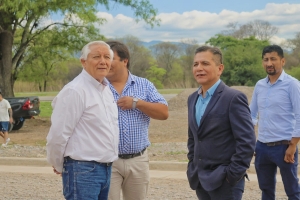 Dotar&aacute;n de fibra &oacute;ptica al Parque industrial de Perico