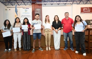 Nuevos promotores para la prevenci&oacute;n y posvenci&oacute;n del suicidio recibieron certificados de capacitaci&oacute;n
