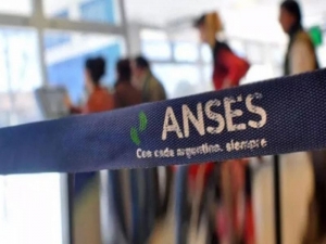 IFE: Comienza el pago a beneficiarios de AUH y AUE