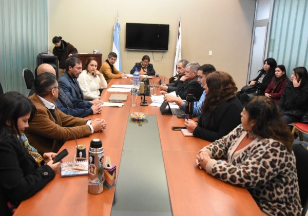 Asuntos Sociales emiti&oacute; despacho favorable a dos proyectos
