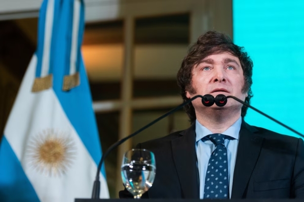 Javier Milei firm&oacute; el veto a la ley de distribuci&oacute;n de ATN y lo envi&oacute; al Senado
