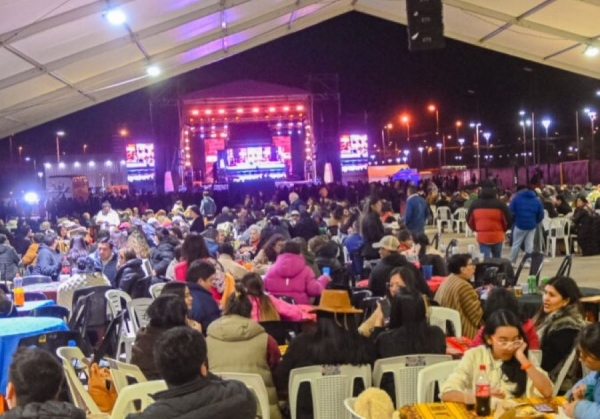 Festival Nacional del &Eacute;xodo Juje&ntilde;o: m&uacute;sica, tradici&oacute;n y una multitud en los 40 a&ntilde;os de Los Hornitos