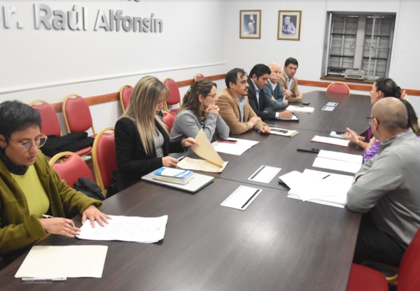 Diputados estudian modificar la Ley de Residencias M&eacute;dicas