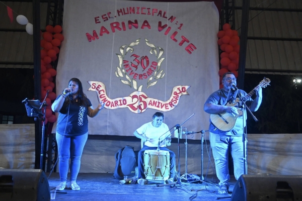 Con una serenata iniciaron los festejos de los 30 a&ntilde;os de la Escuela Marina Vilte