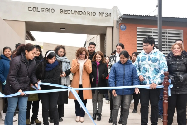 Colegio Secundario N&deg;34 estrena instalaciones
