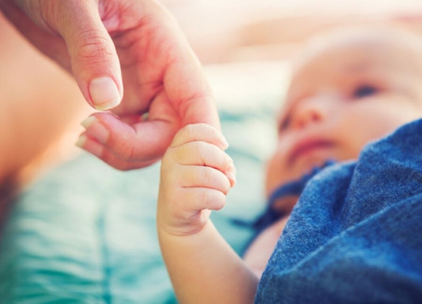 Extender&iacute;an a 120 d&iacute;as la licencia por maternidad