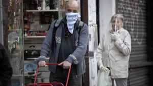 Murieron 165 personas y hubo 6.981 nuevos casos de coronavirus en el pa&iacute;s