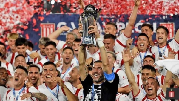 Estudiantes grit&oacute; campe&oacute;n y alcanz&oacute; a V&eacute;lez en el listado general: as&iacute; est&aacute; la tabla hist&oacute;rica de t&iacute;tulos del f&uacute;tbol argentino