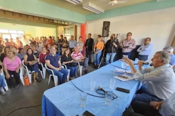 Agenda abierta: El Gobernador se reuni&oacute; con centros vecinales de barrio San Mart&iacute;n y zonas aleda&ntilde;as