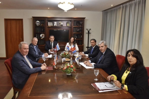 Haquim respald&oacute; la eliminaci&oacute;n de las retenciones a las econom&iacute;as regionales y el impuesto a las ganancias
