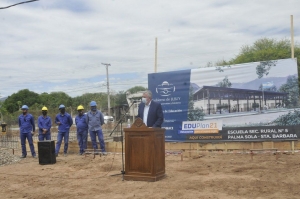 Morales puso en marcha la construcci&oacute;n de la secundaria rural de Palma Sola