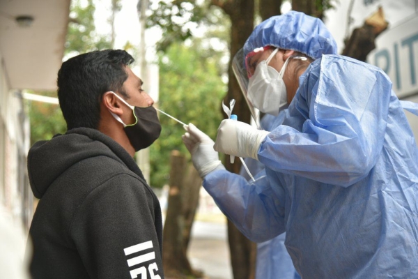 Empat&iacute;a para con los trabajadores de la salud