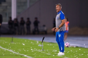 Racing-V&eacute;lez fue suspendido por la muerte de Hern&aacute;n Manrique