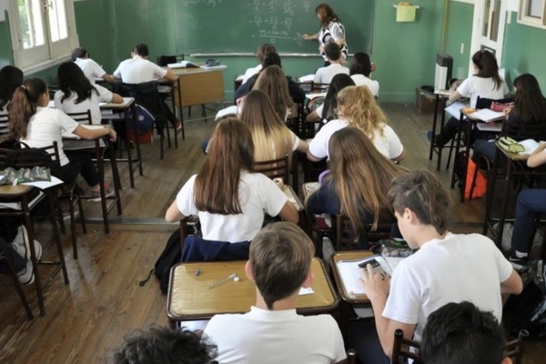 Gu&iacute;a para acompa&ntilde;ar el recursado en el Nivel Secundario