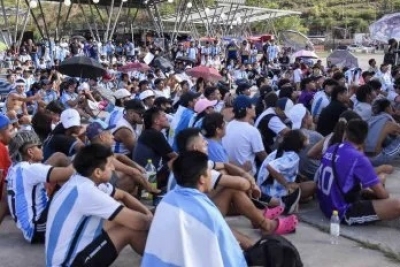 Ciudad Cultural se viste de celeste y blanca para alentar a la Selecci&oacute;n