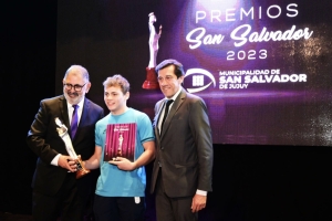Emotiva gala de ceremonia de entrega de los Premios San Salvador 2023