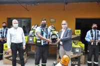 Cascos de &uacute;ltima generaci&oacute;n para inspectores municipales