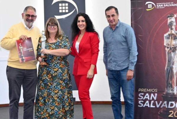Municipio distingui&oacute; a Florencia Califano con el Premio San Salvador