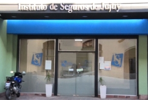 Farmacias.. Entrega de pa&ntilde;ales descartables del ISJ