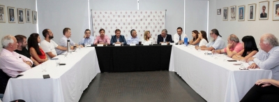 LA UCR NACIONAL ANALIZ&Oacute; EL ESCENARIO POL&Iacute;TICO Y ECON&Oacute;MICO