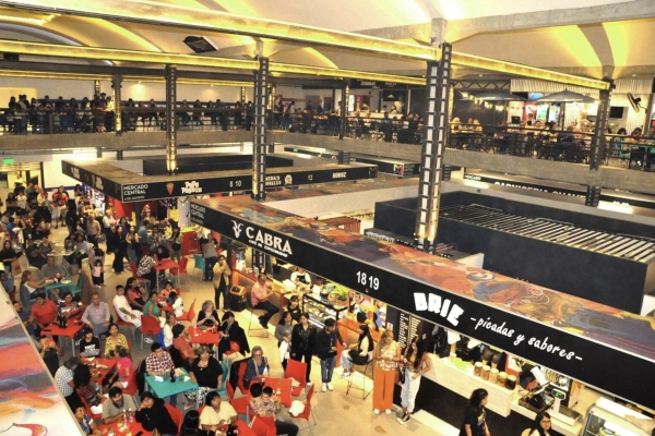 Viernes Culturales en el Mercado 6 de Agosto