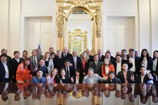 Rub&eacute;n Rivarola y 40 dirigentes juje&ntilde;os se reunieron con Juan Manzur y los Ministros Ferraresi y Zabaleta en Casa Rosada.