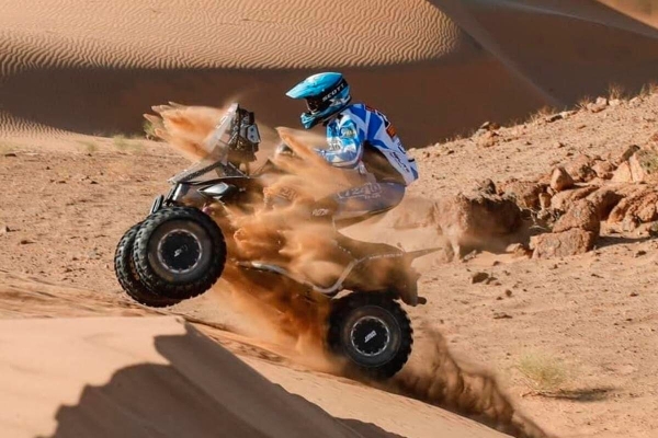 Moreno Flores y And&uacute;jar se ubican al frente del Rally Dakar en quads