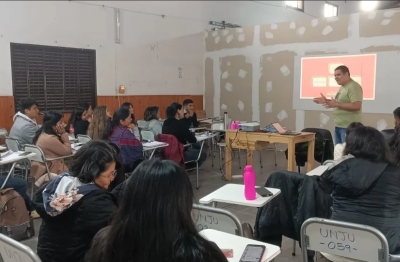 El Carmen: taller de Diversidad y Promoci&oacute;n de Turismo LGBT+