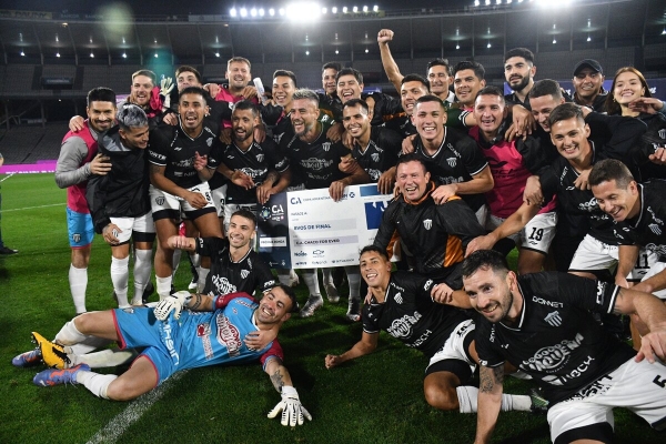 Copa Argentina: Chaco For Ever elimin&oacute; a Rosario Central en C&oacute;rdoba