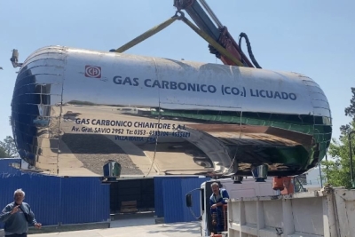 Xuma recibi&oacute; moderno equipamiento para avanzar en la elaboraci&oacute;n de agua gasificada