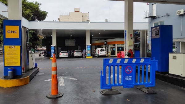 Falta de gas: el comit&eacute; de crisis extendi&oacute; los cortes a la industria y a la cadena del GNC por otras 24 horas