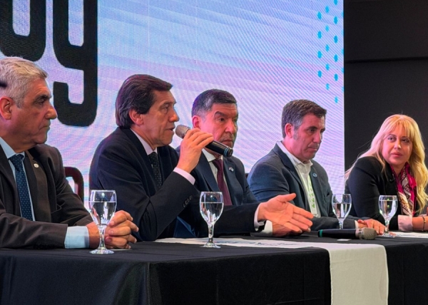 Sadir plante&oacute; elevar al 15% el corte de bioetanol para impulsar al sector productivo del NOA