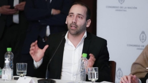 Un diputado de Grabois anunci&oacute; que 30 oficialistas no votar&aacute;n el acuerdo con el FMI