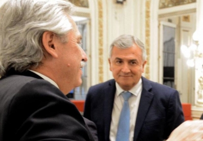 Alta imagen de gesti&oacute;n para Morales y Alberto Fern&aacute;ndez