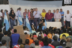 EX TRABAJADORES DE LA ESPERANZA YA SON PROPIETARIOS DE SUS VIVIENDAS