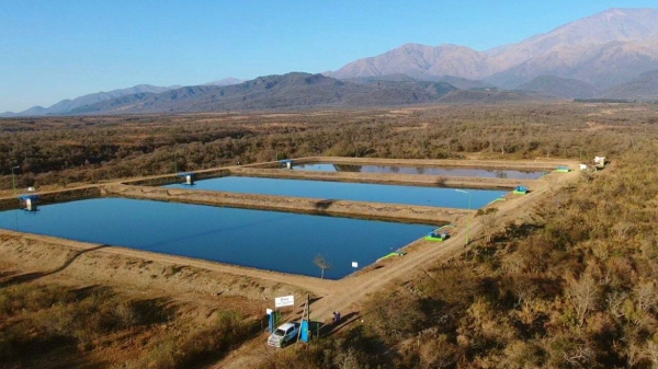 Agua Potable : obra en las lagunas de presedimentaci&oacute;n en Alto Reyes