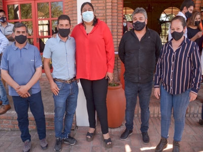 "En estas elecciones se define el futuro de la provincia y del pa&iacute;s&rdquo;