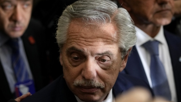 La decisi&oacute;n de Alberto de irse a vivir a Espa&ntilde;a lo deja sin la pensi&oacute;n de expresidente