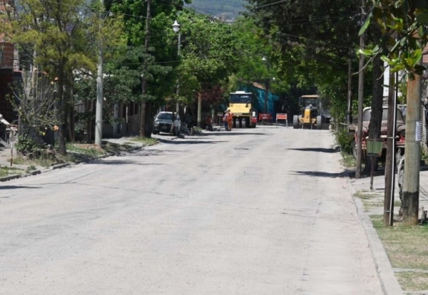Municipio culmin&oacute; pavimentaci&oacute;n de calles en otro barrio capitalino
