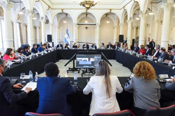 Calendario escolar 2022, 190 d&iacute;as de clases y financiamiento INET
