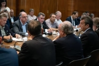 Inflaci&oacute;n: el Gobierno dice que hay trigo suficiente para el pan y la harina, mientras se preocupa por el abastecimiento de la carne