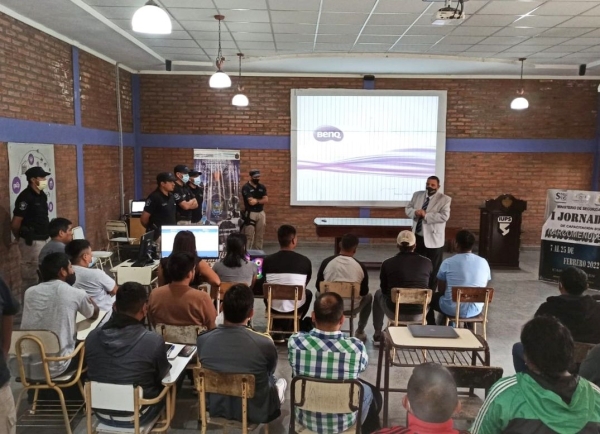 Finaliz&oacute; capacitaci&oacute;n sobre Narcomenudeo