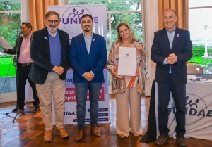 &ldquo;Chuli&rdquo; Jorge acompa&ntilde;&oacute; el lanzamiento de &ldquo;Vivamos&rdquo; de FUNDAE