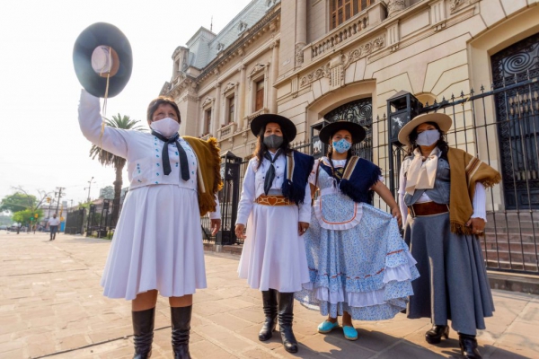 Acto recordaci&oacute;n del D&iacute;a de la Tradici&oacute;n