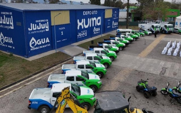 Sadir present&oacute; plan de inversi&oacute;n en agua y cloacas para toda la provincia