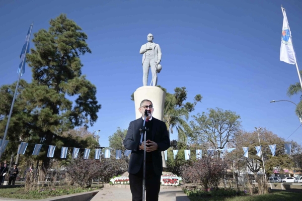 Homenaje por el 90&deg; aniversario del fallecimiento de Hip&oacute;lito Yrigoyen